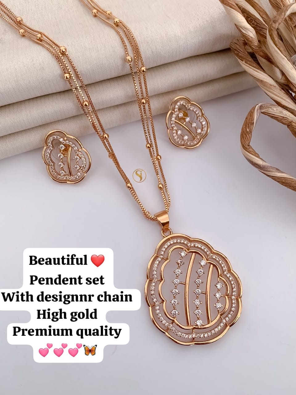 Pendent set